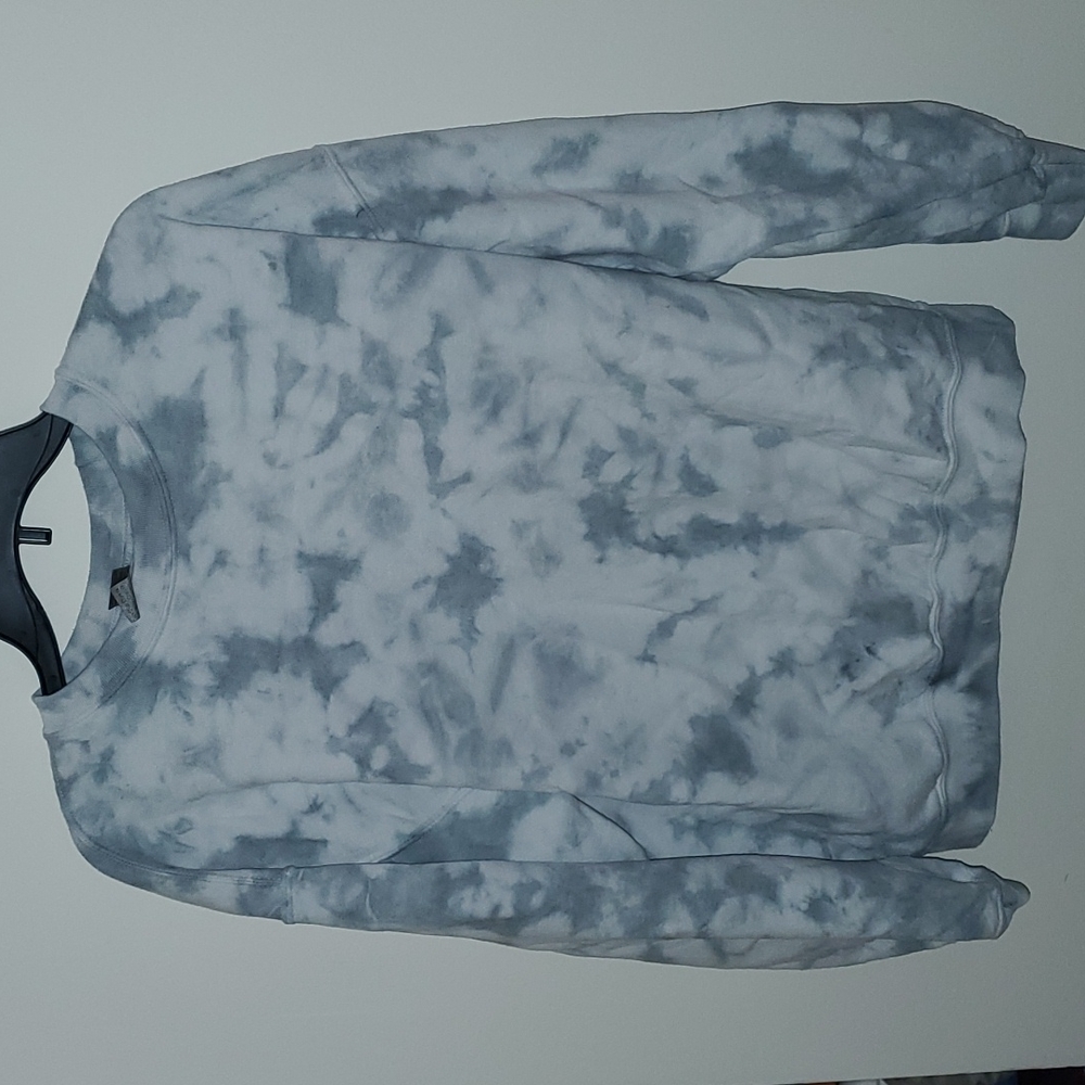 Grey and white tye dye crewneck